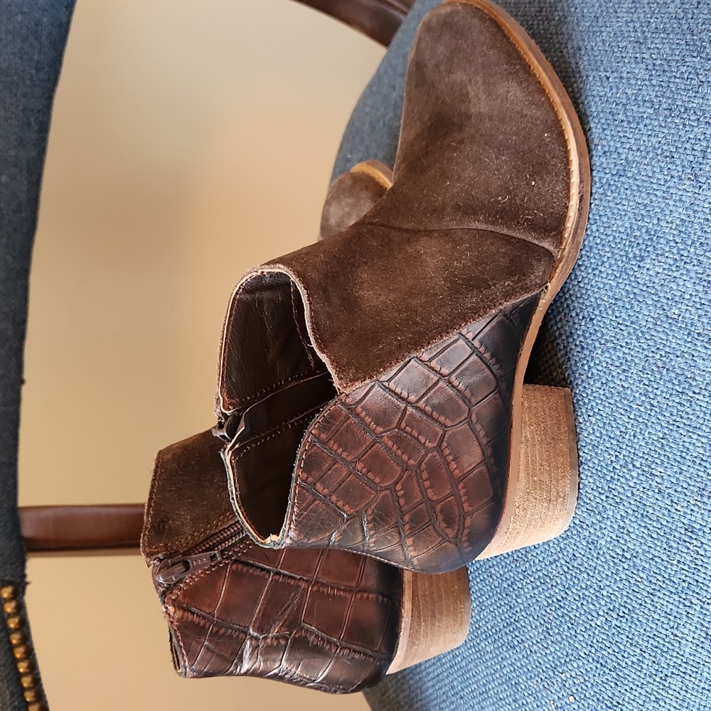 Brown Suede Ankle Boots - Picture 3 of 6